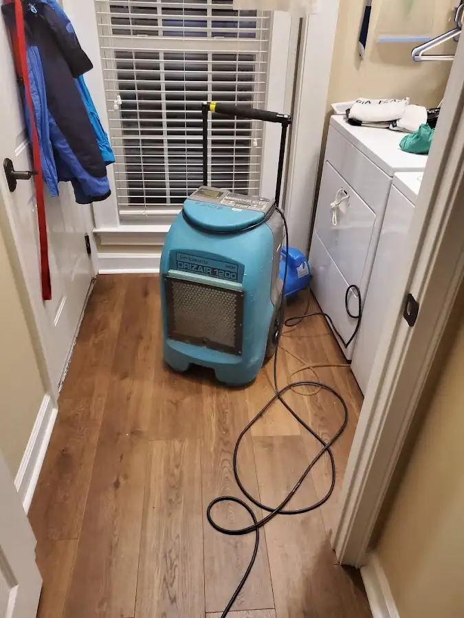 Commercial dehumidifier deployed for Crawl Space Restoration in Whitefish Bay