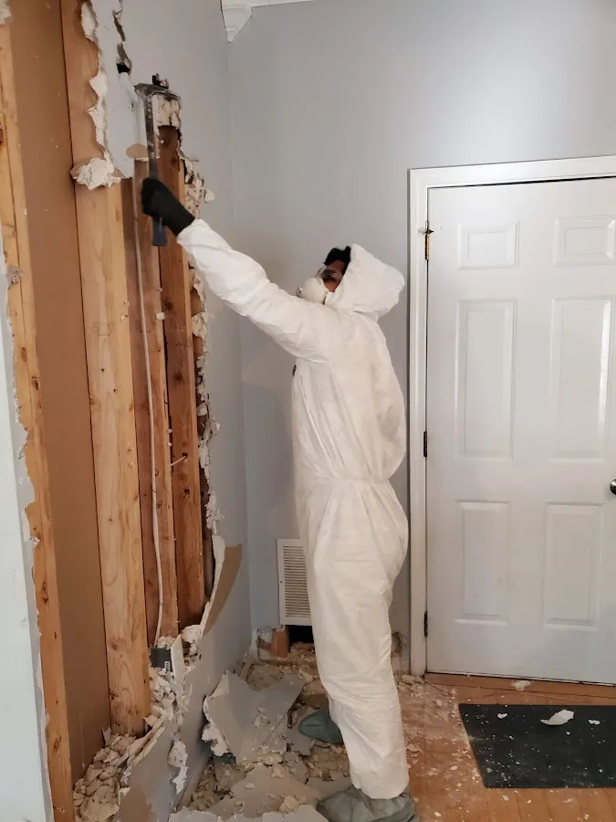 Water Damage Restoration services in Whitefish Bay, WI